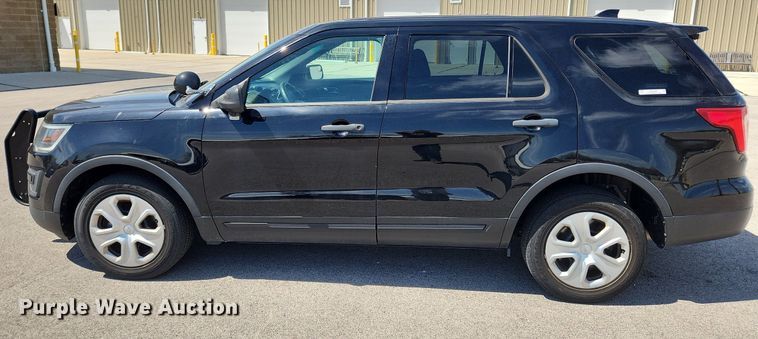 image for item MW9669 2017 Ford Explorer Police Interceptor  SUV