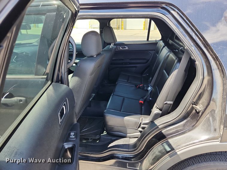 image for item MW9669 2017 Ford Explorer Police Interceptor  SUV