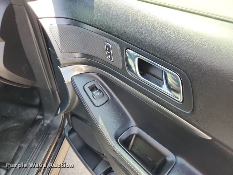 image for item MW9669 2017 Ford Explorer Police Interceptor  SUV