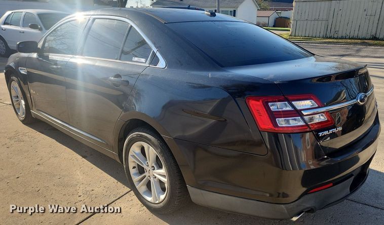 image for item MW9672 2013 Ford Taurus SEL