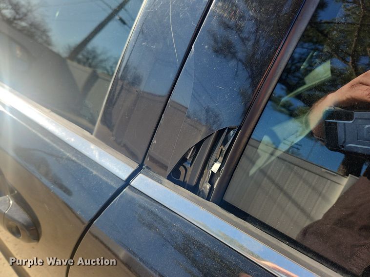 image for item MW9672 2013 Ford Taurus SEL