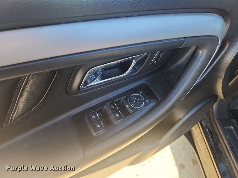 image for item MW9672 2013 Ford Taurus SEL