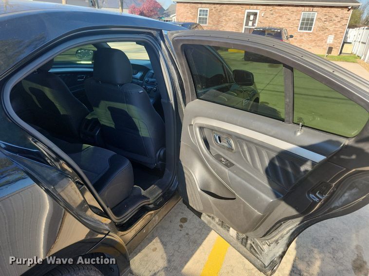 image for item MW9672 2013 Ford Taurus SEL