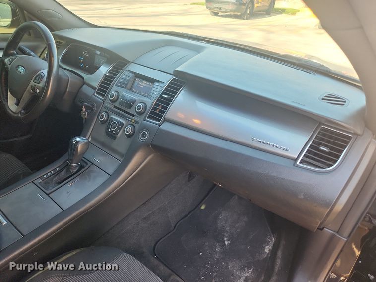 image for item MW9672 2013 Ford Taurus SEL