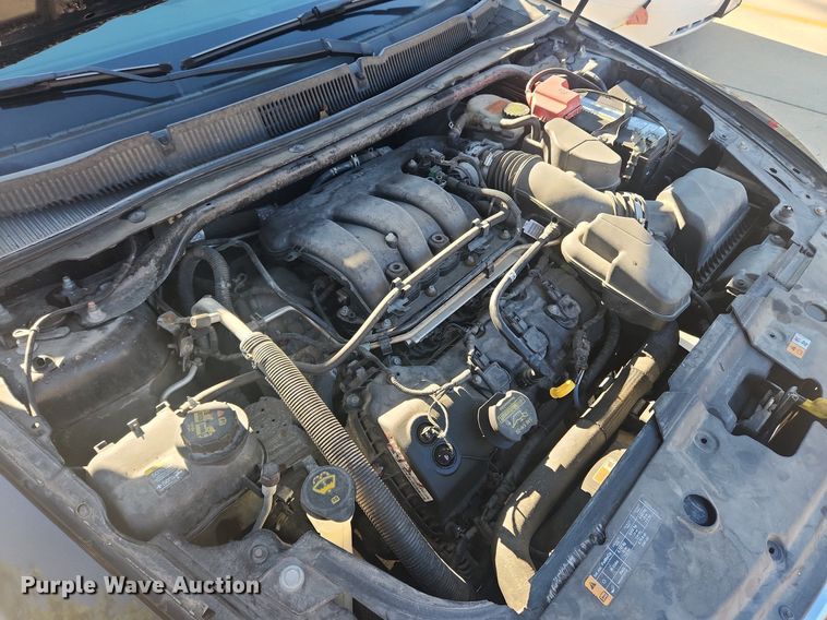 image for item MW9672 2013 Ford Taurus SEL
