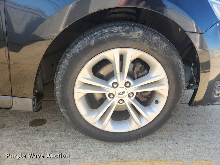 image for item MW9672 2013 Ford Taurus SEL