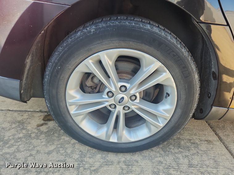 image for item MW9672 2013 Ford Taurus SEL