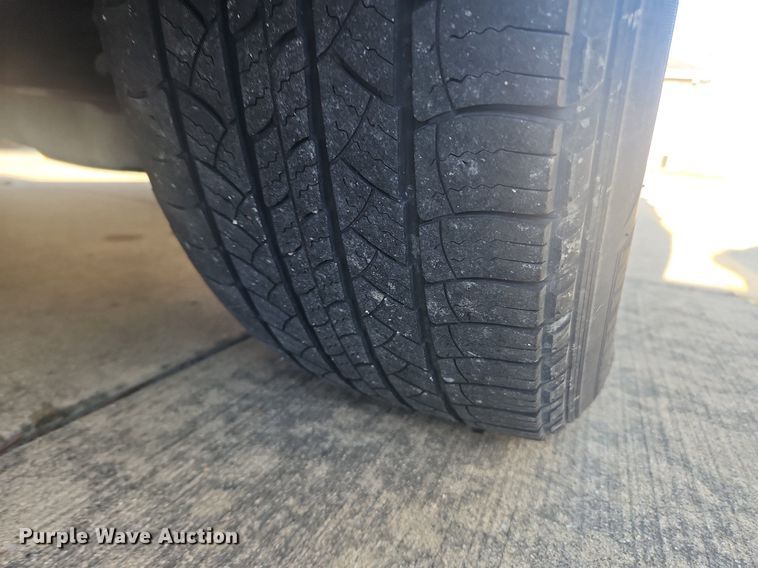 image for item MW9672 2013 Ford Taurus SEL