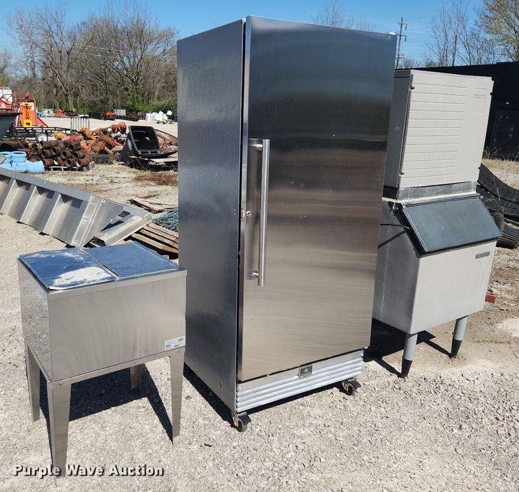 image for item MW9677 Restaurant equipment