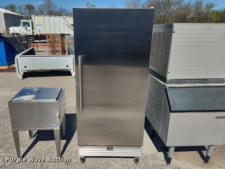 image for item MW9677 Restaurant equipment