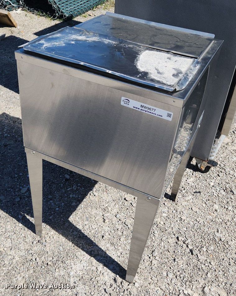 image for item MW9677 Restaurant equipment