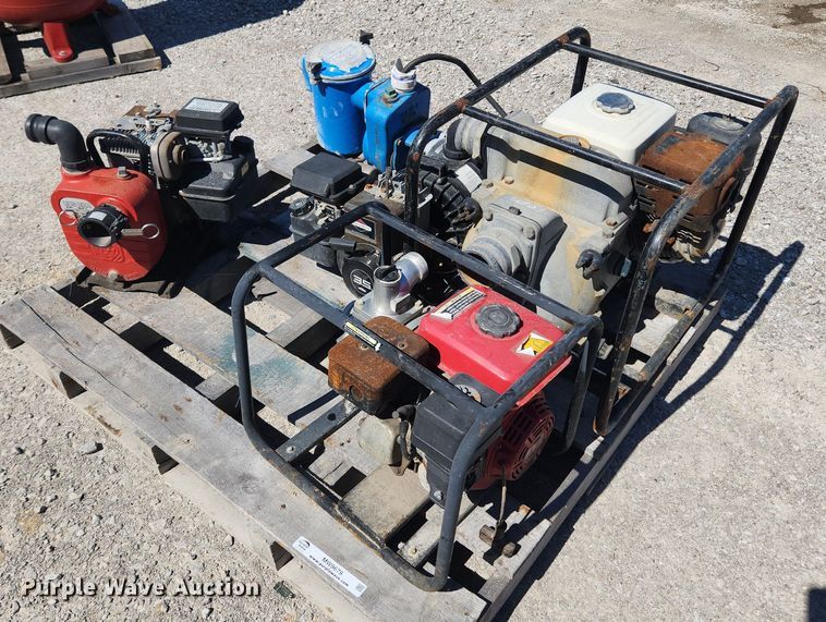 image for item MW9679 (5) water pumps