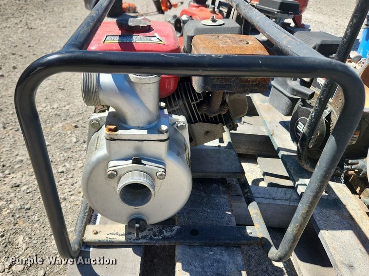 image for item MW9679 (5) water pumps