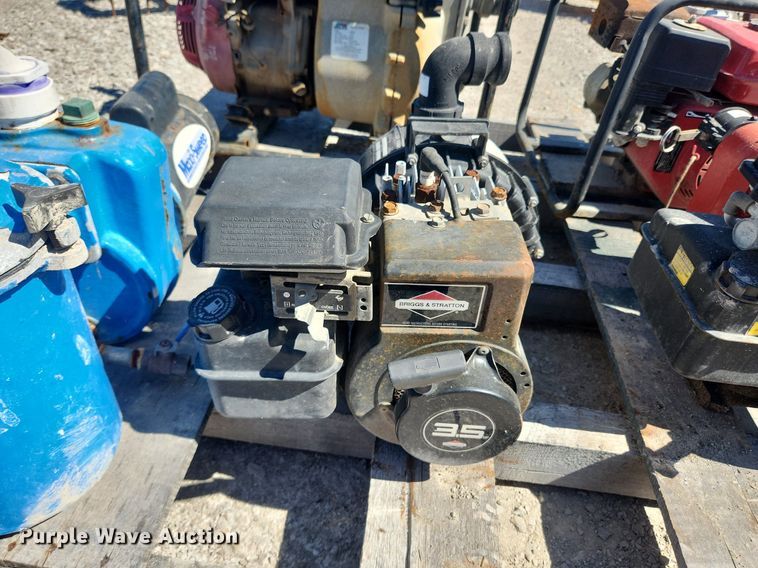 image for item MW9679 (5) water pumps