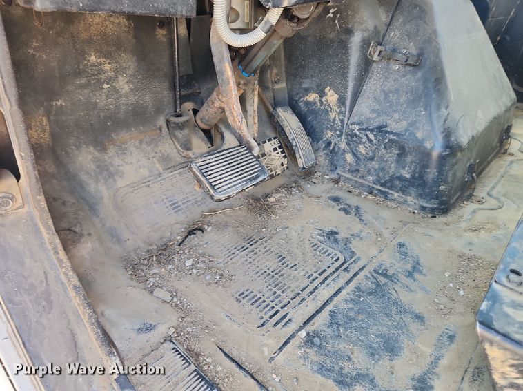 image for item MW9683 1990 International 7100  dump truck