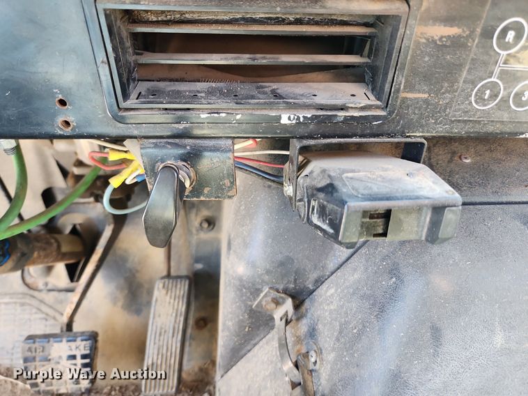 image for item MW9683 1990 International 7100  dump truck