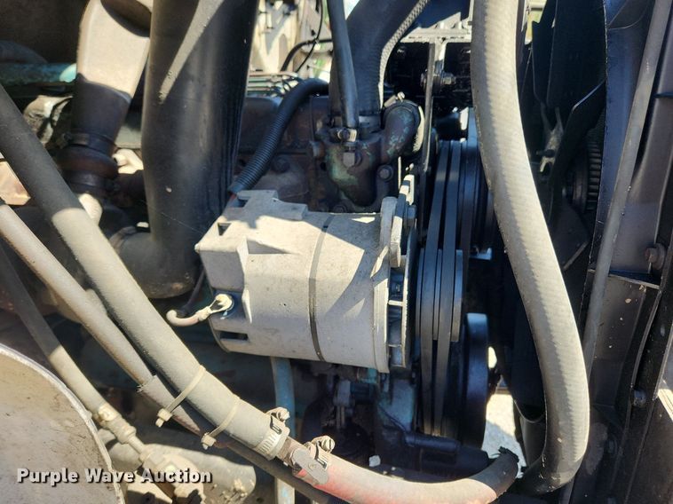 image for item MW9683 1990 International 7100  dump truck