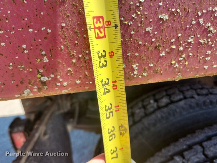 image for item MW9683 1990 International 7100  dump truck