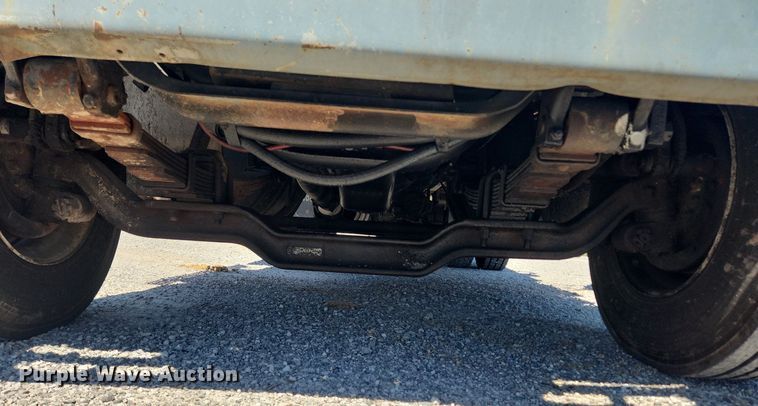 image for item MW9683 1990 International 7100  dump truck