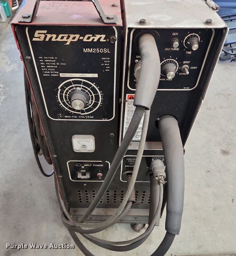 image for item MW9684 Snap-on MM250SL  welder