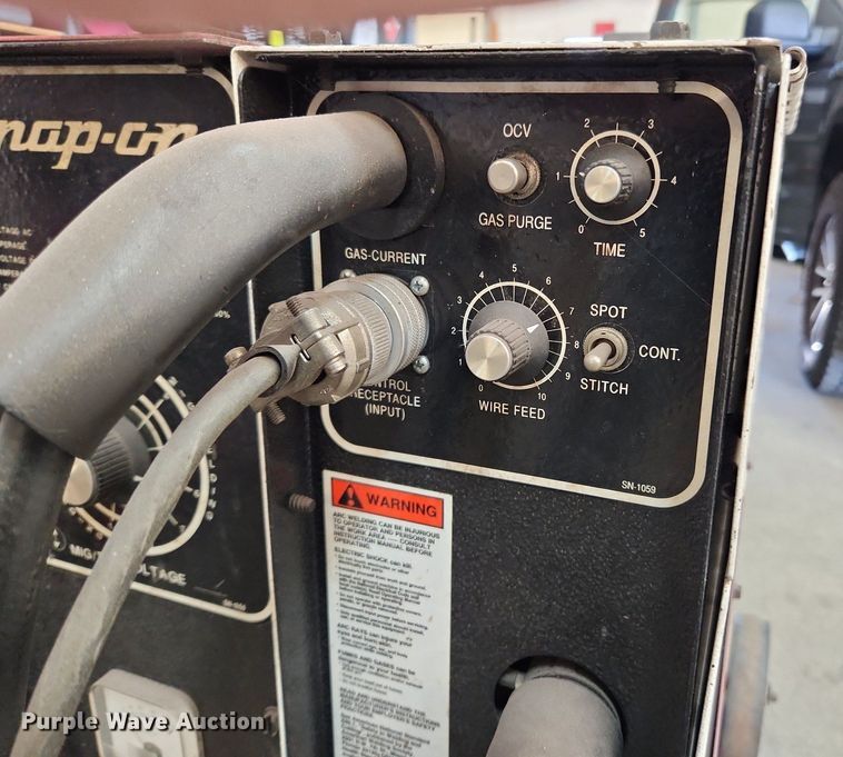 image for item MW9684 Snap-on MM250SL  welder