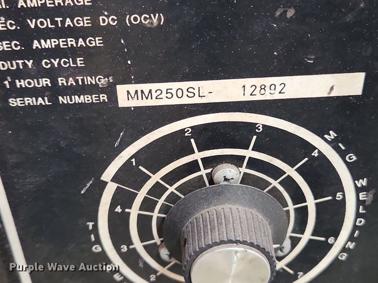 image for item MW9684 Snap-on MM250SL  welder