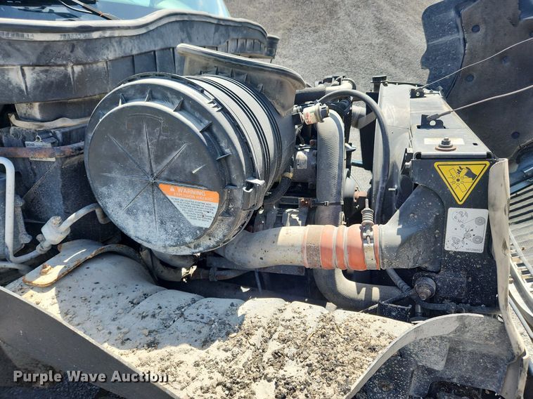 image for item MW9714 2008 International DuraStar 4300  truck cab and chassis