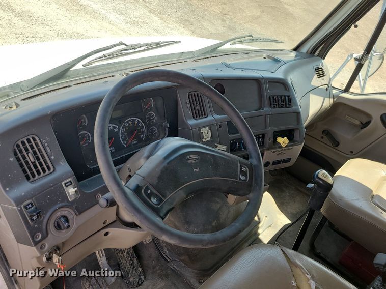 image for item MX9655 2005 Sterling L7500  dump truck