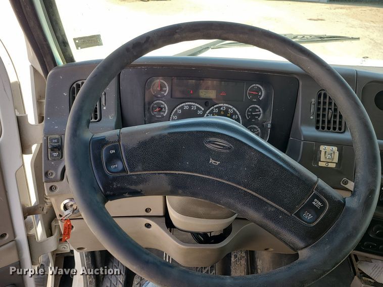 image for item MX9655 2005 Sterling L7500  dump truck