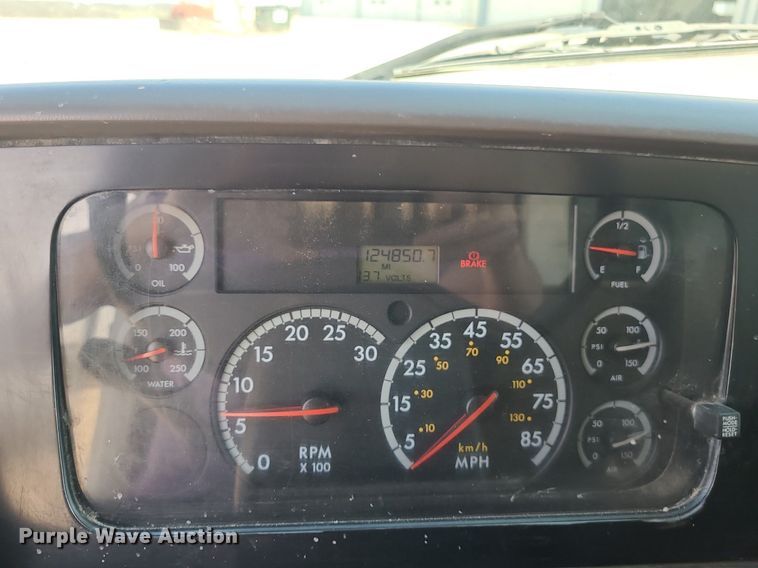 image for item MX9655 2005 Sterling L7500  dump truck