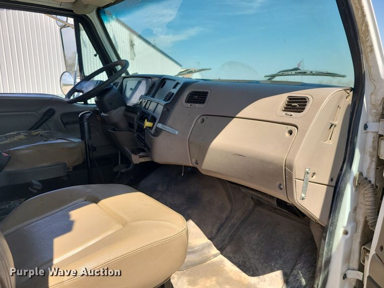 image for item MX9655 2005 Sterling L7500  dump truck