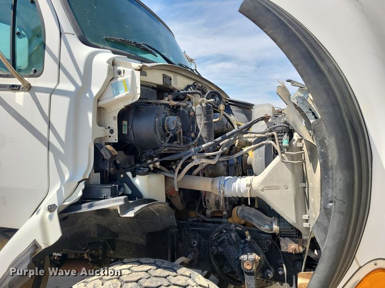 image for item MX9655 2005 Sterling L7500  dump truck