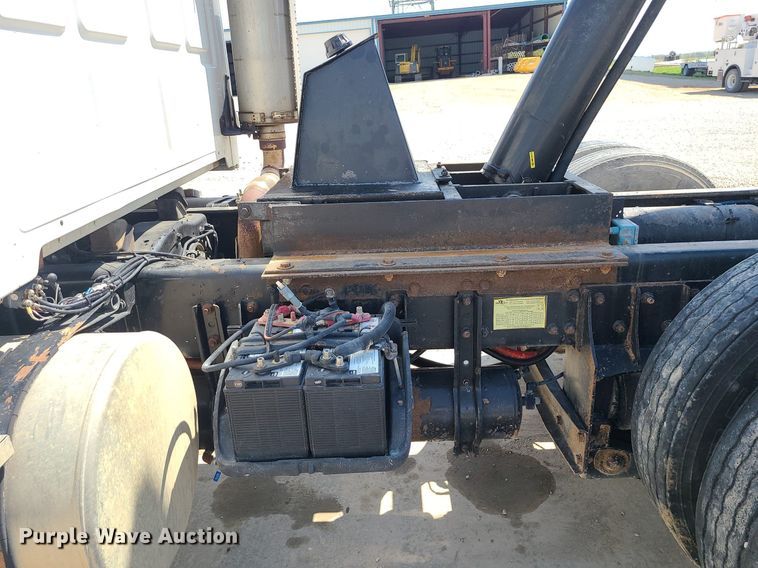 image for item MX9655 2005 Sterling L7500  dump truck