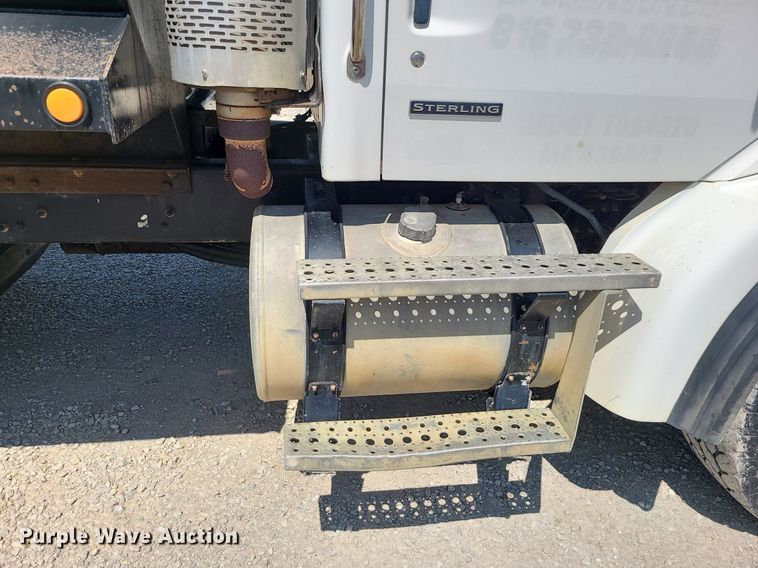 image for item MX9655 2005 Sterling L7500  dump truck