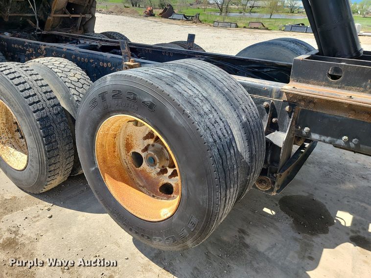 image for item MX9655 2005 Sterling L7500  dump truck