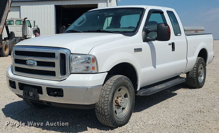 image for item MX9656 2007 Ford F250 Super Duty  SuperCab pickup truck