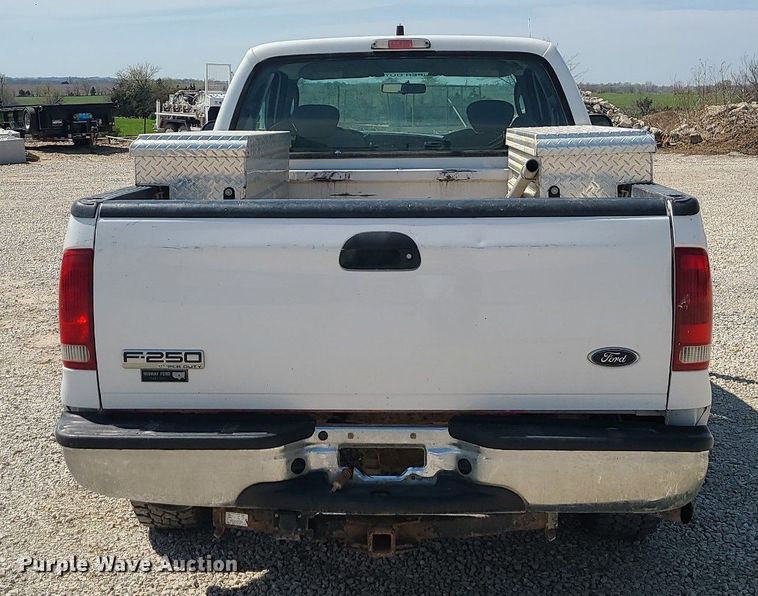 image for item MX9656 2007 Ford F250 Super Duty  SuperCab pickup truck