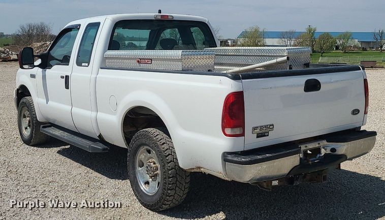 image for item MX9656 2007 Ford F250 Super Duty  SuperCab pickup truck