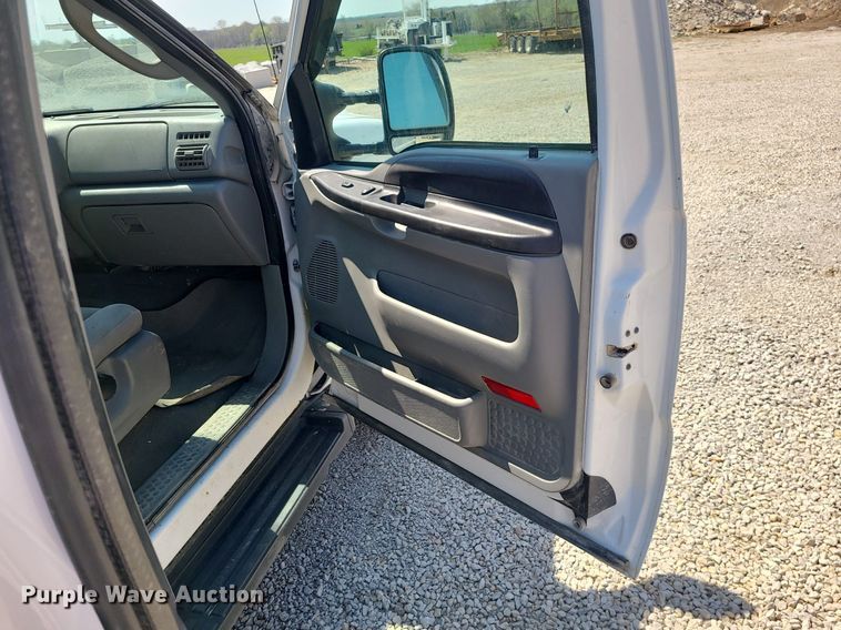 image for item MX9656 2007 Ford F250 Super Duty  SuperCab pickup truck