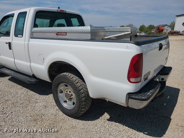 image for item MX9656 2007 Ford F250 Super Duty  SuperCab pickup truck