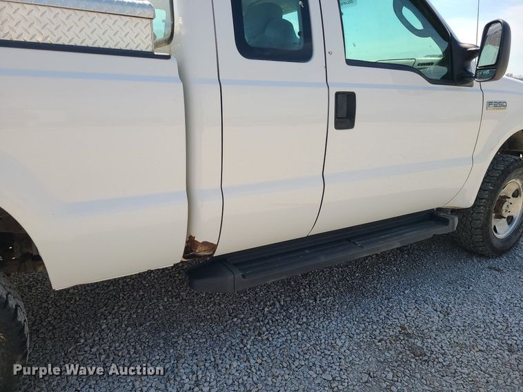 image for item MX9656 2007 Ford F250 Super Duty  SuperCab pickup truck