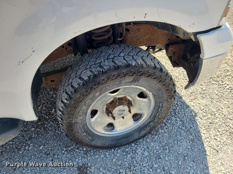 image for item MX9656 2007 Ford F250 Super Duty  SuperCab pickup truck