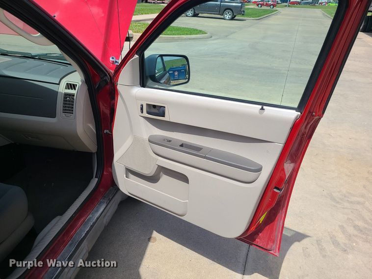 image for item MX9672 2009 Ford Escape  SUV