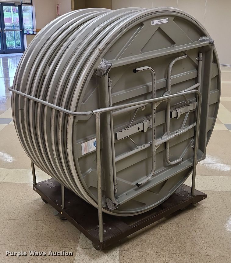 image for item MX9695 (10) 5' folding tables