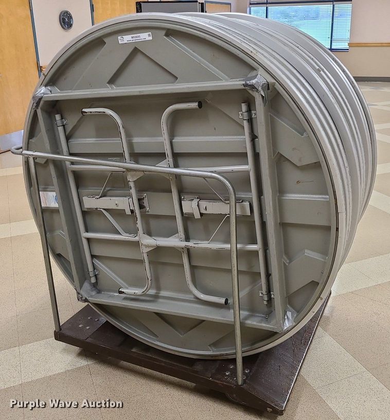 image for item MX9695 (10) 5' folding tables