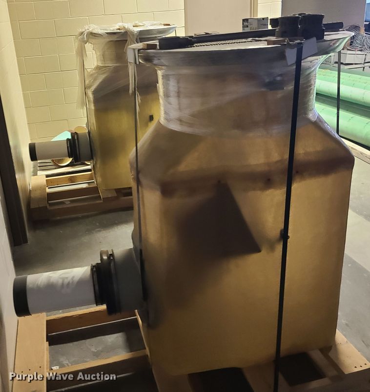 image for item MX9716 (2) fuel tanks