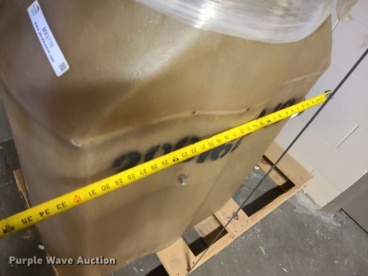 image for item MX9716 (2) fuel tanks