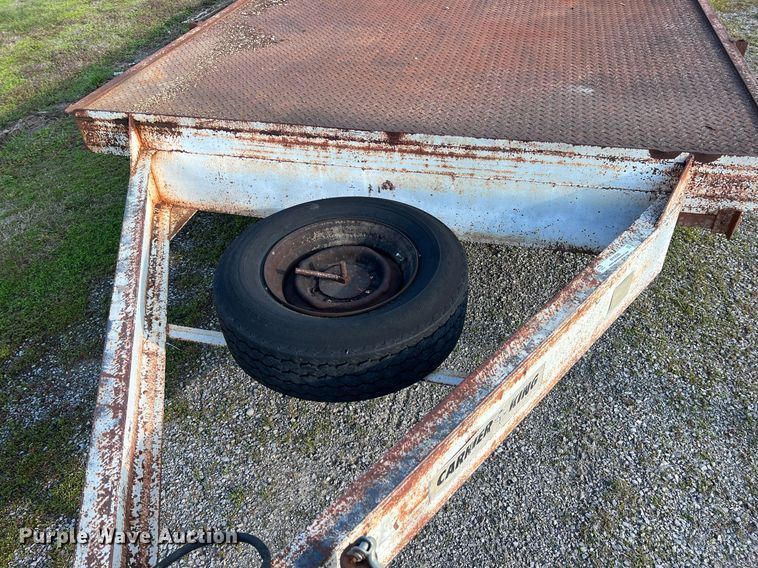 image for item MY9586 1989 Carrier King 1200  equipment trailer