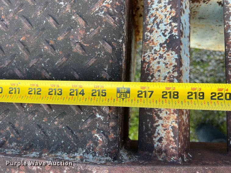 image for item MY9586 1989 Carrier King 1200  equipment trailer