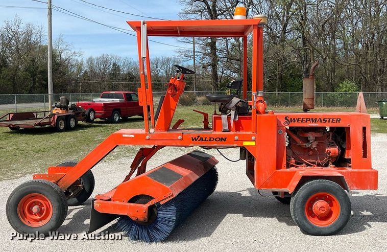 image for item MY9680 Waldon Sweepmaster  broom